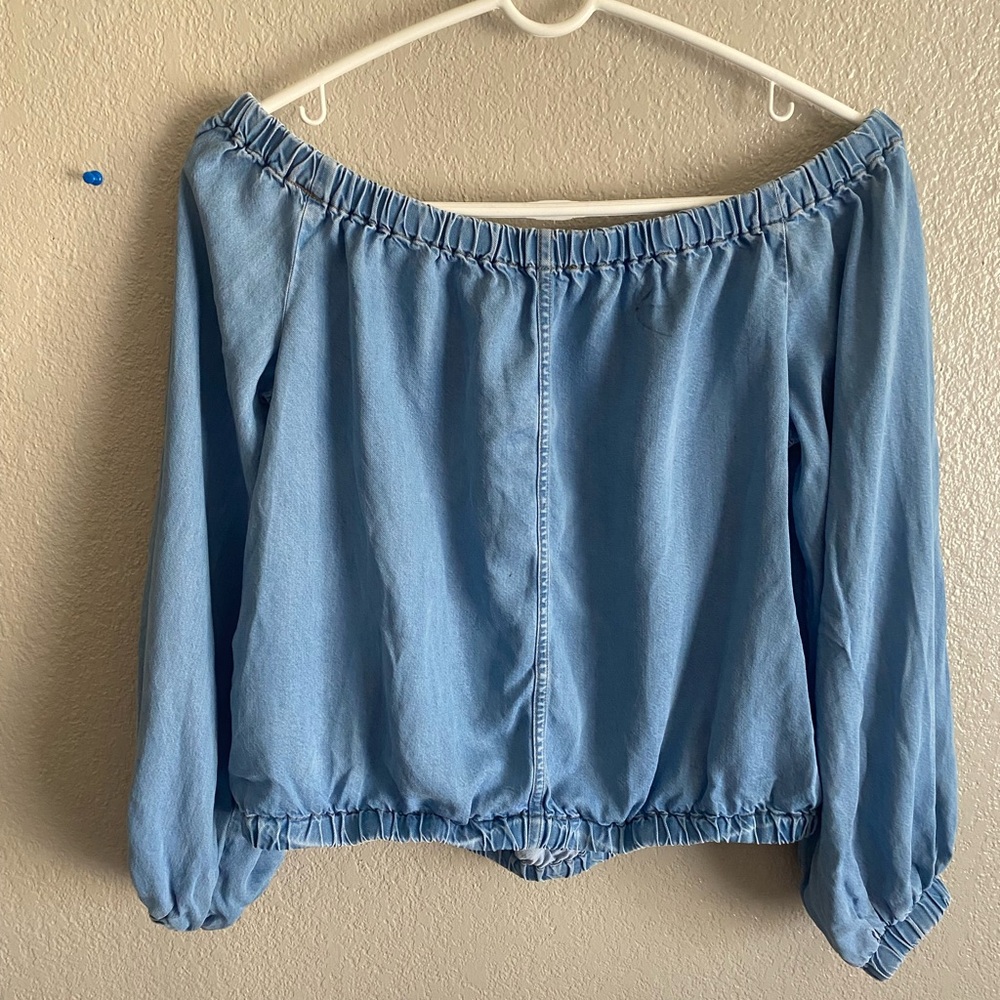 Light Blue Off-Shoulder Top - Picture 4 of 8